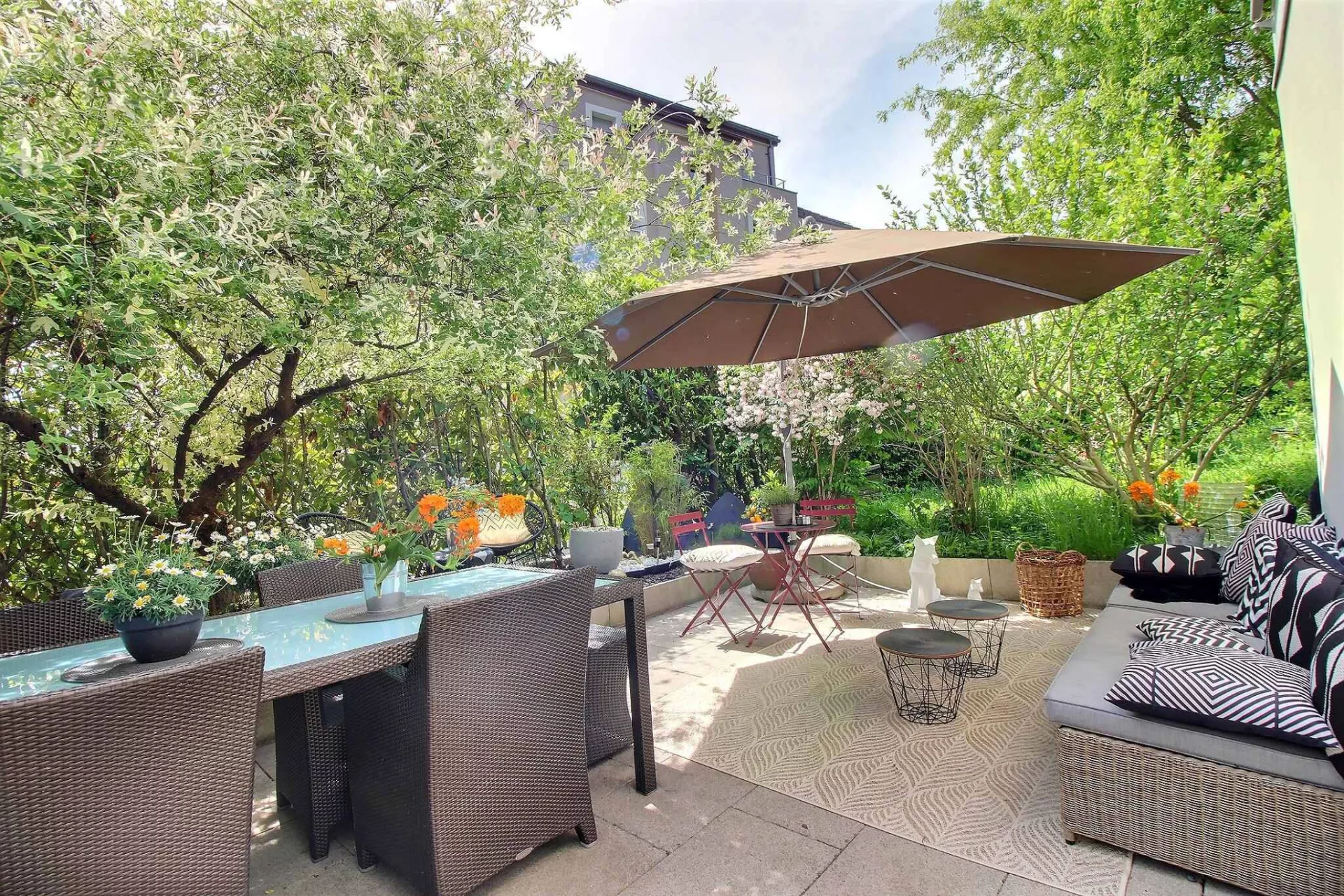 2,5-Zimmerwohnung mit privatem Garten – Lausanne