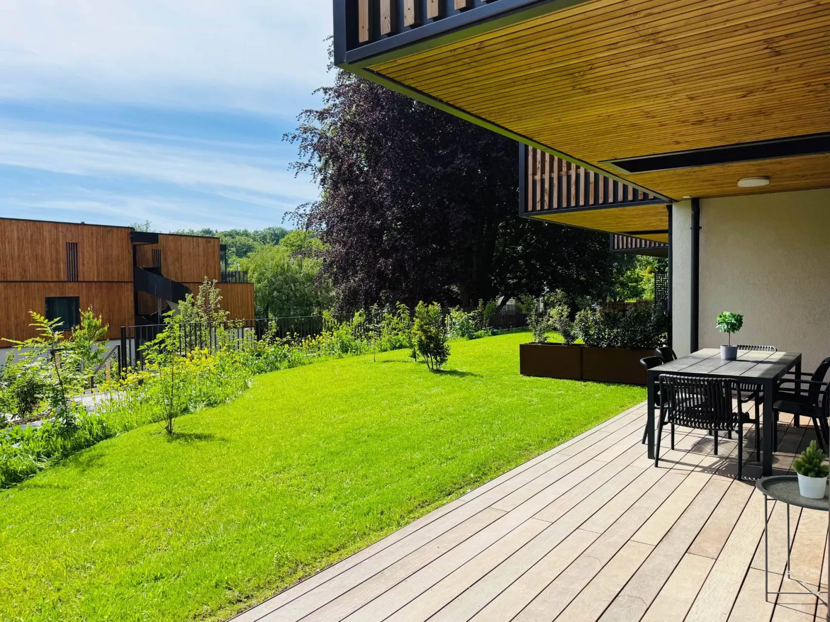 Reihenhaus in einem bewaldeten und privaten Park – Lausanne