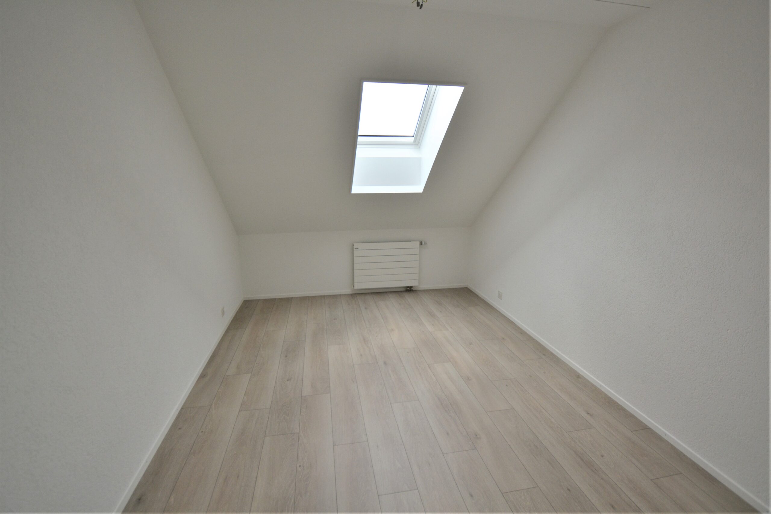 Ausgebauter Dachraum mit Dachfenster