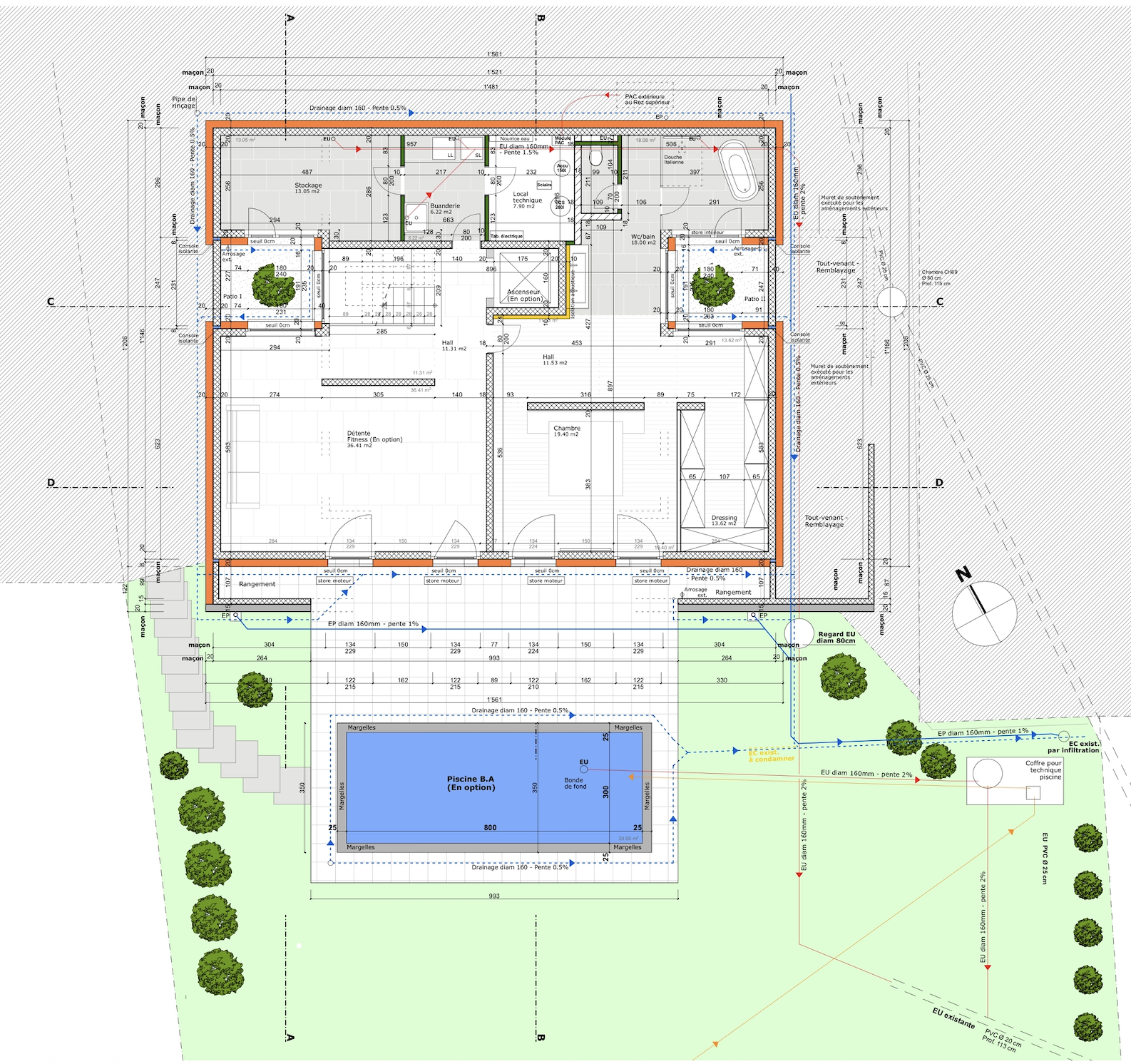 Grundriss eines Hauses mit Garten und Pool