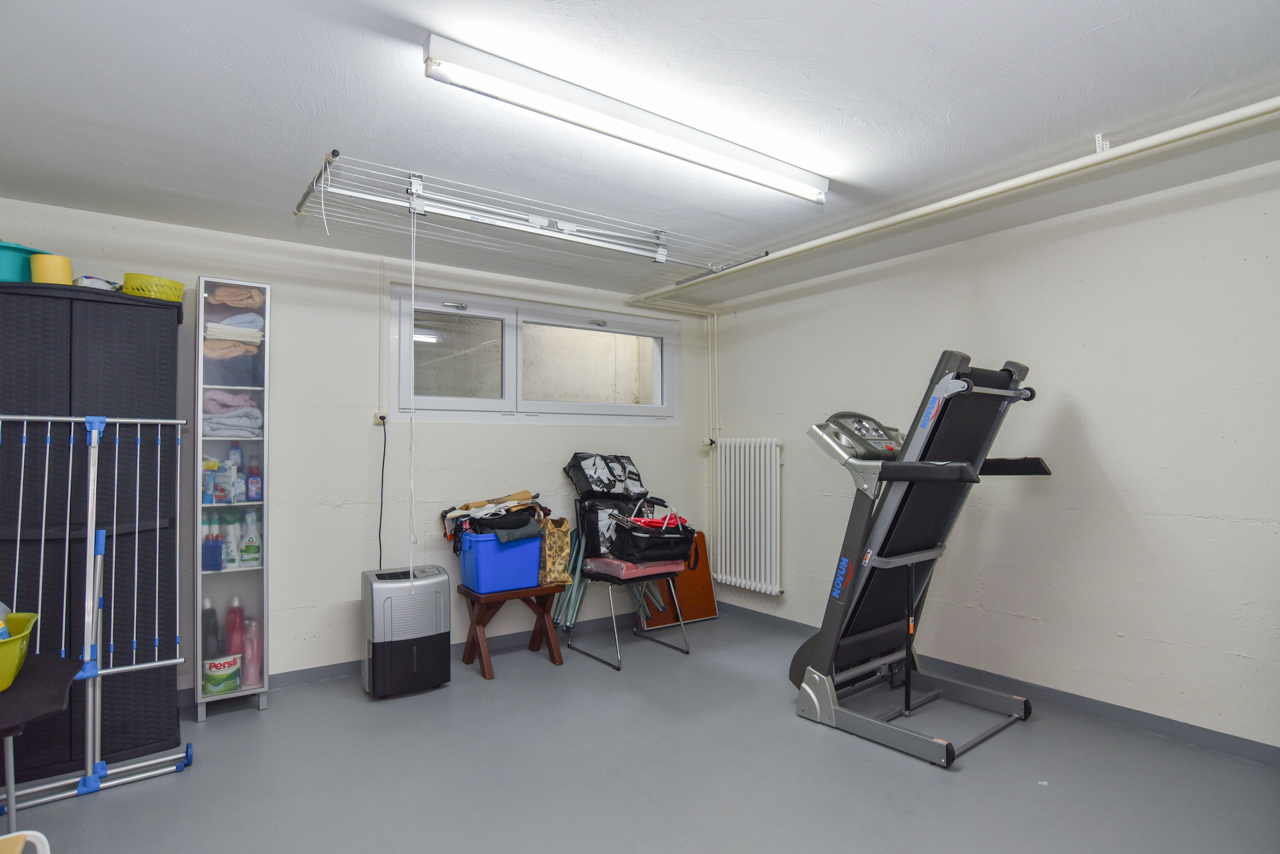 Kellerraum mit Fitnessgerät