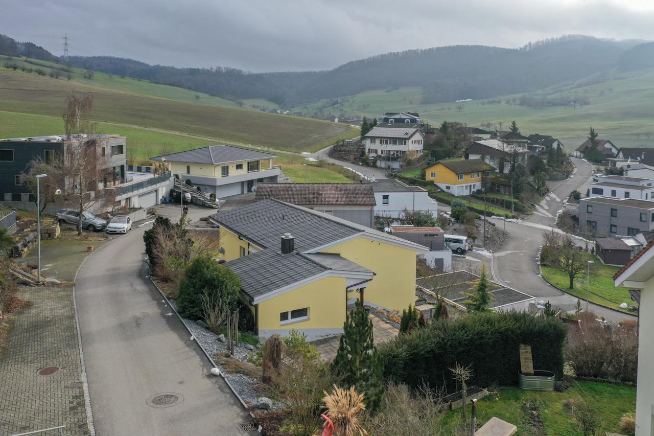 Dorf-/Wohnsiedlung im Grünen