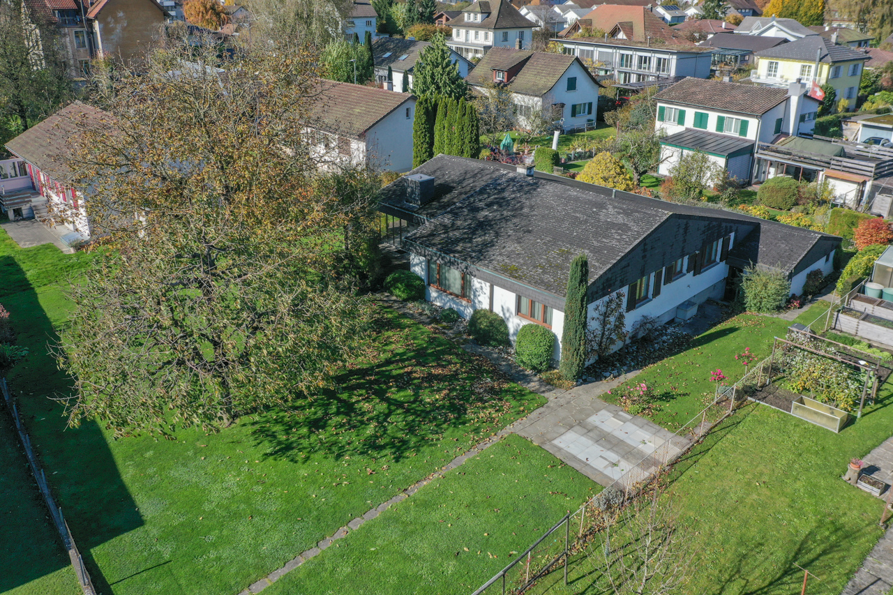 Haus mit großem Garten