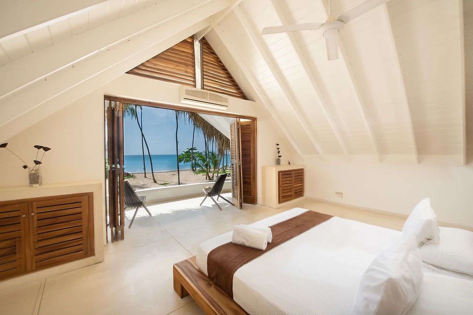 Schlafzimmer mit Meerblick