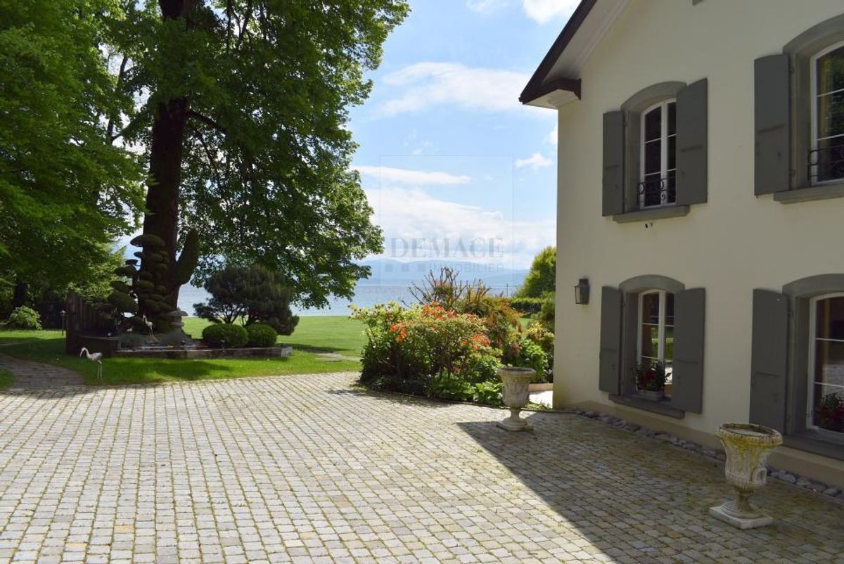 La Côte Vaudoise — Außergewöhnliches Anwesen — am Rande des Sees – Gland