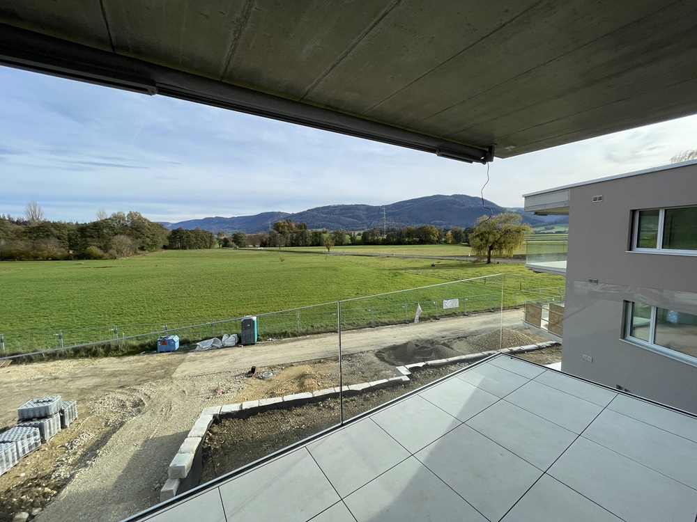 Balkon mit Weitblick ins Grüne