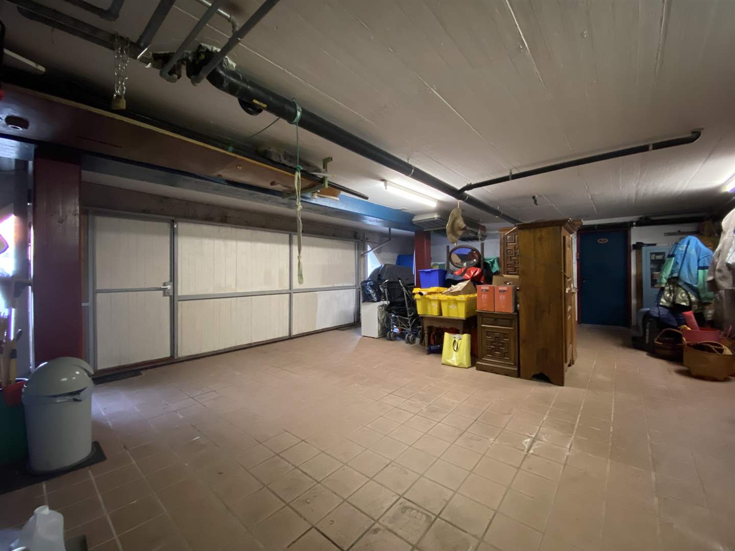 Garage mit Abstellfläche