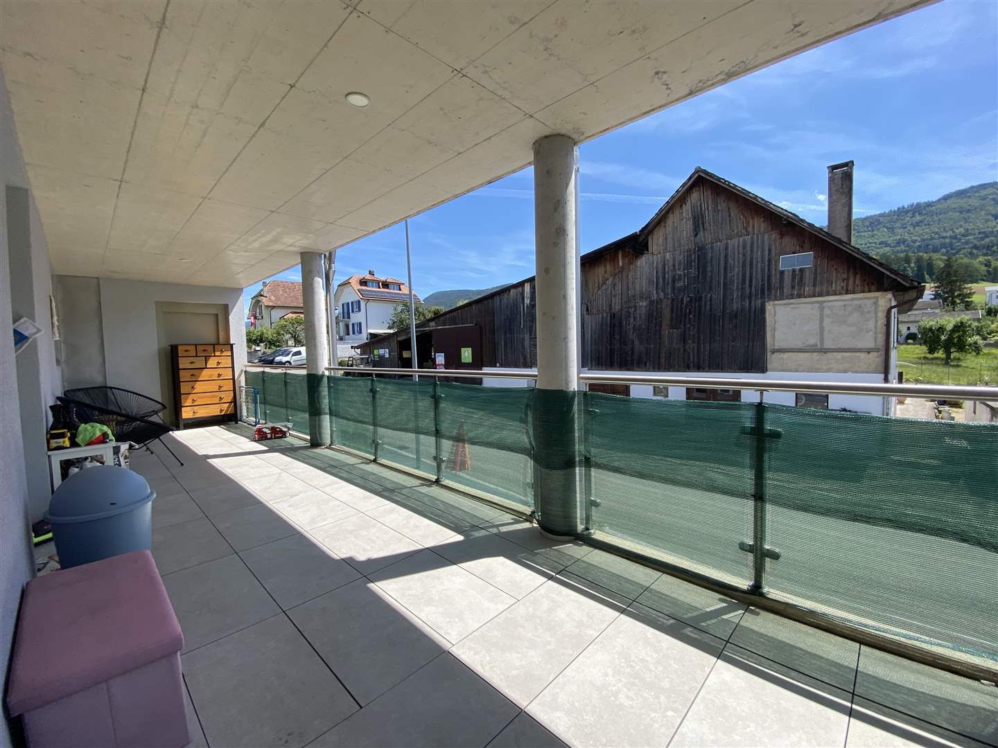 Balkon mit Bergblick