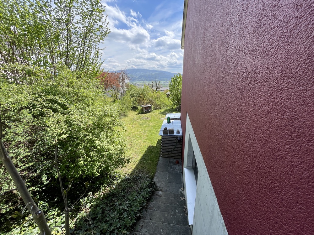 Garten mit Hanglage und Fernblick