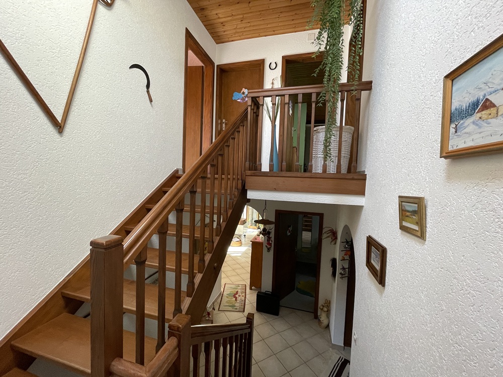 Treppenhaus mit Galerie