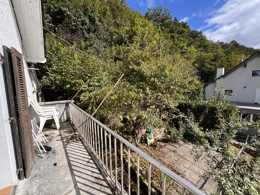 Balkon mit Grünblick