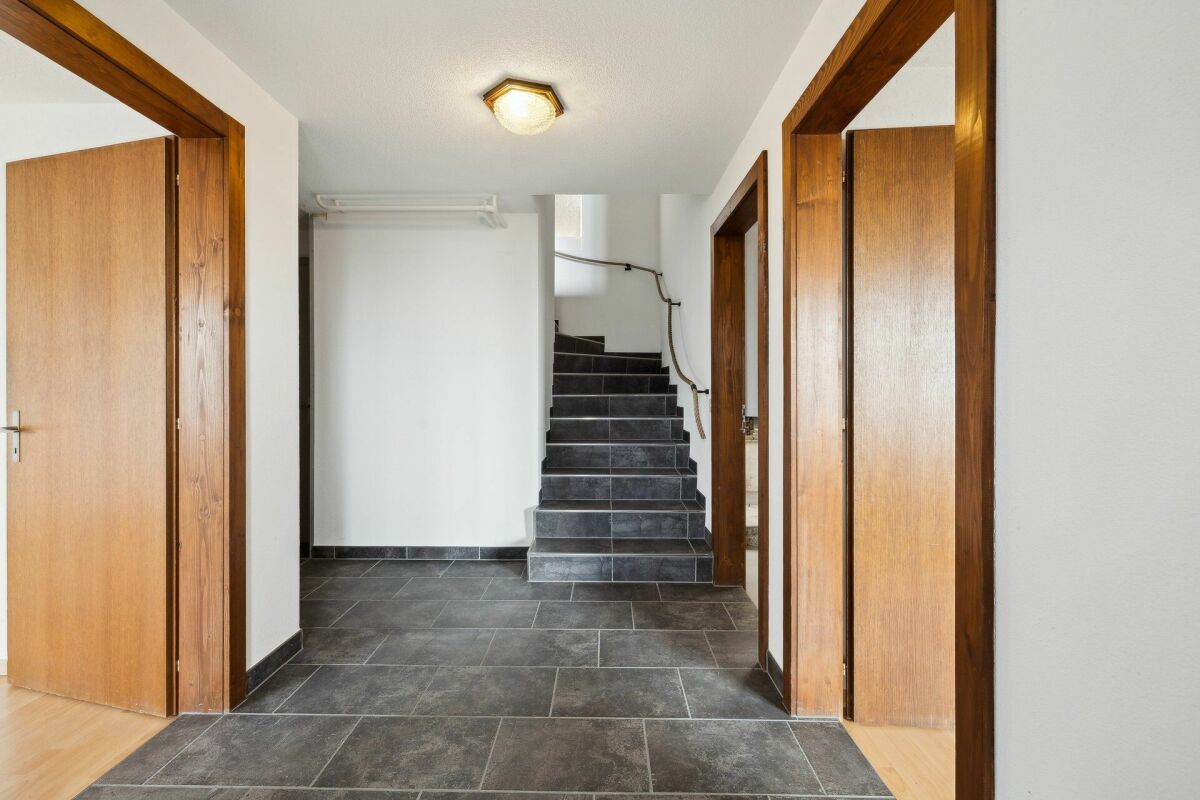 Flur mit Treppe