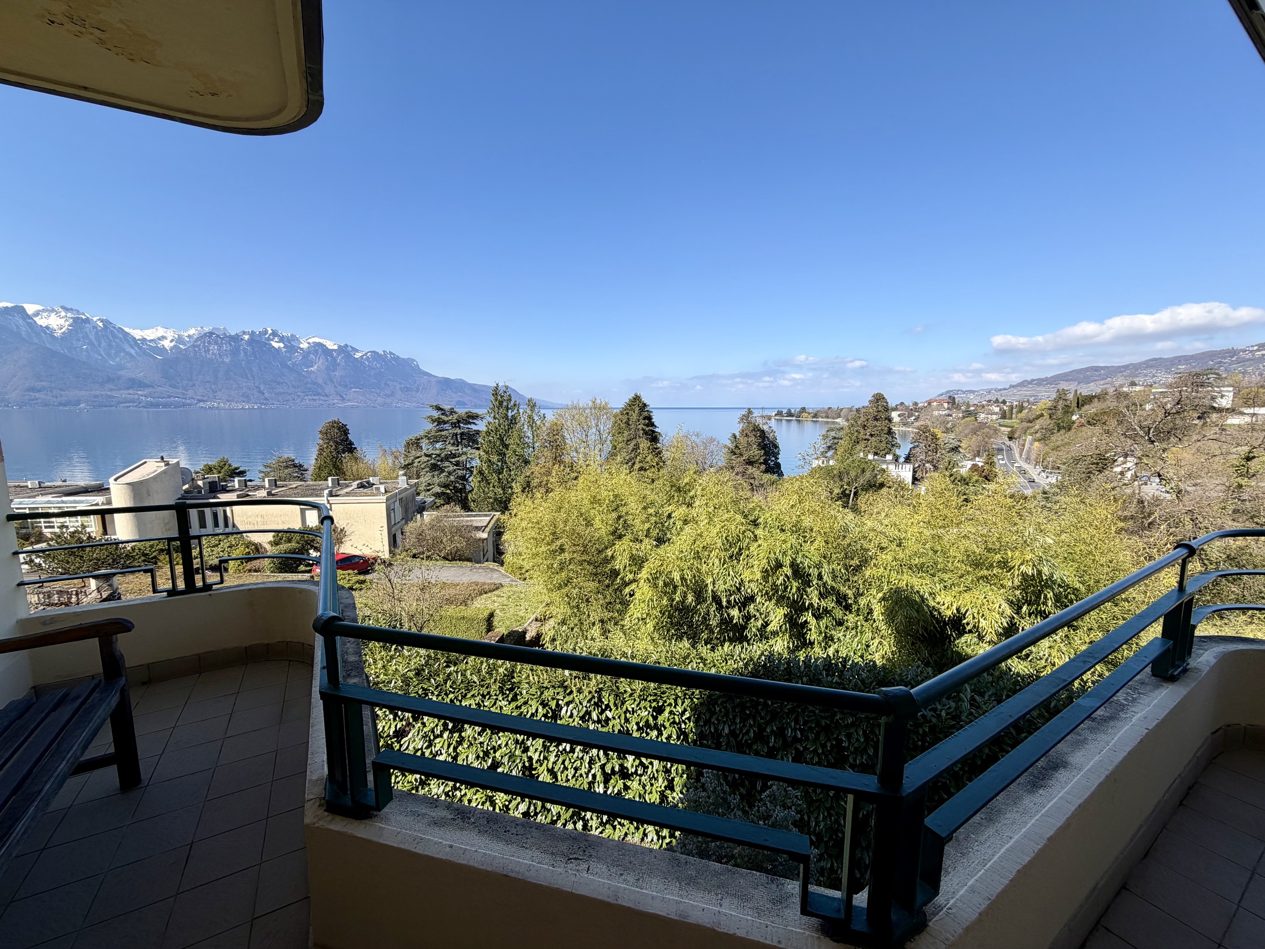 Balkon mit Seeblick
