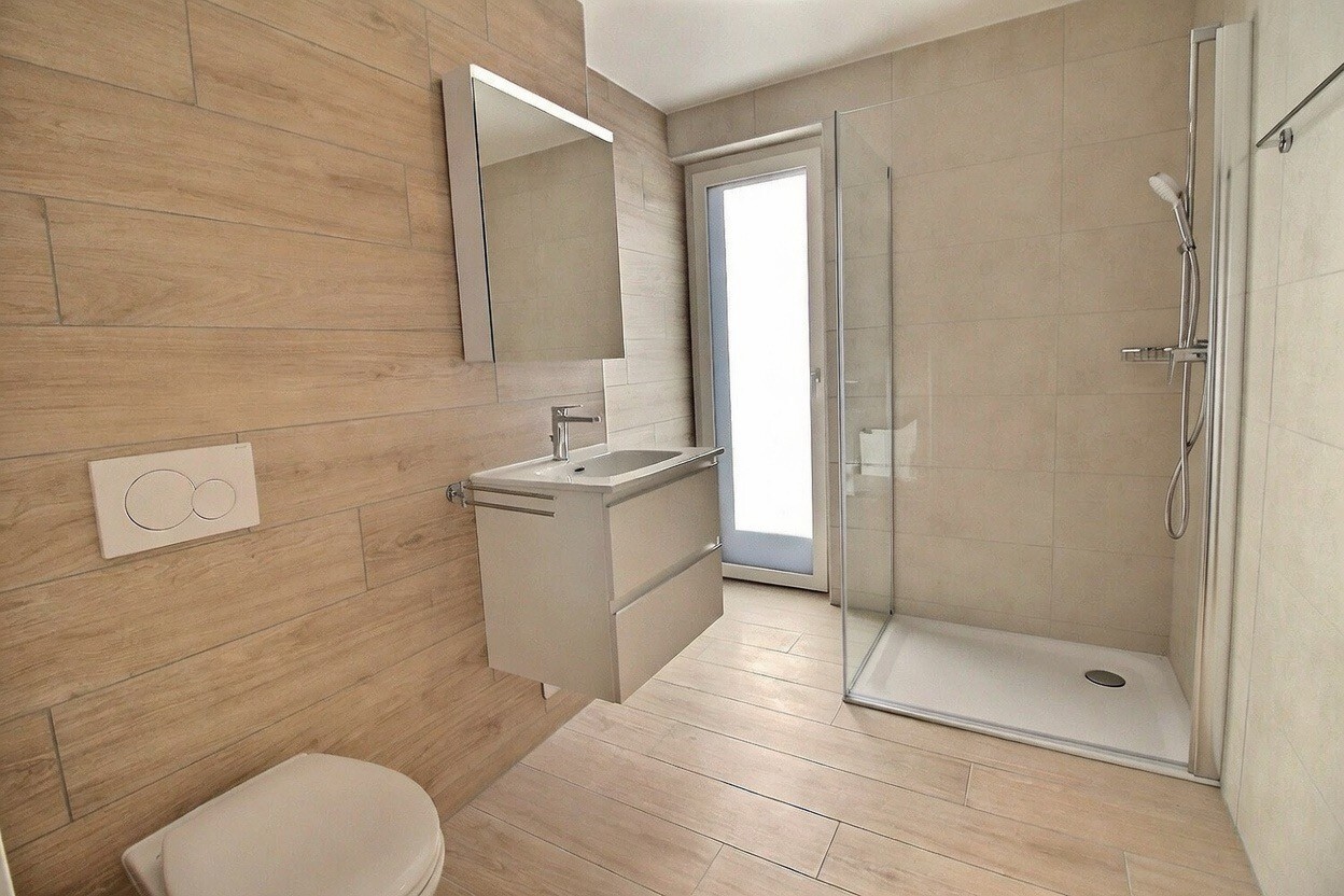 HELLE 2,5-ZIMMERWOHNUNG MIT TERRASSE UND GARTEN – Châtel-St-Denis