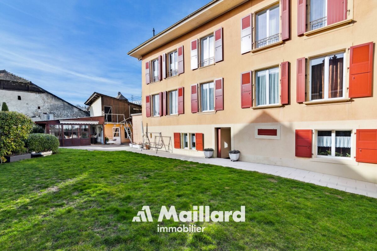 Grandson — Dorfhaus mit 2 Wohnungen – Grandson