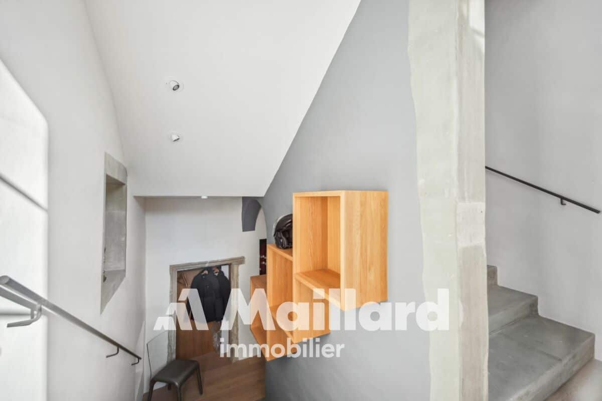 Treppe und Flurbereich