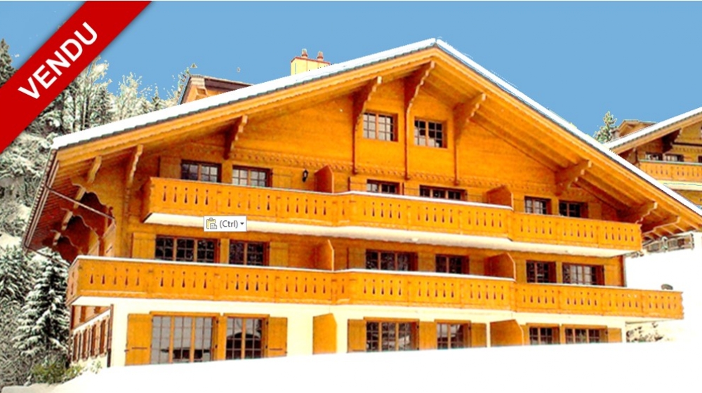 Alpines Chalet mit Balkonen