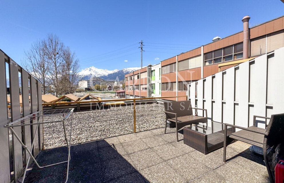 Dachterrasse mit Bergblick