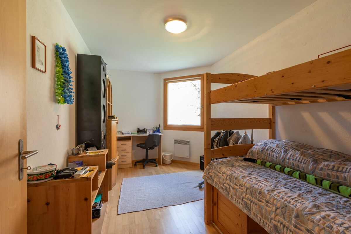 Kleines Schlafzimmer mit Etagenbett