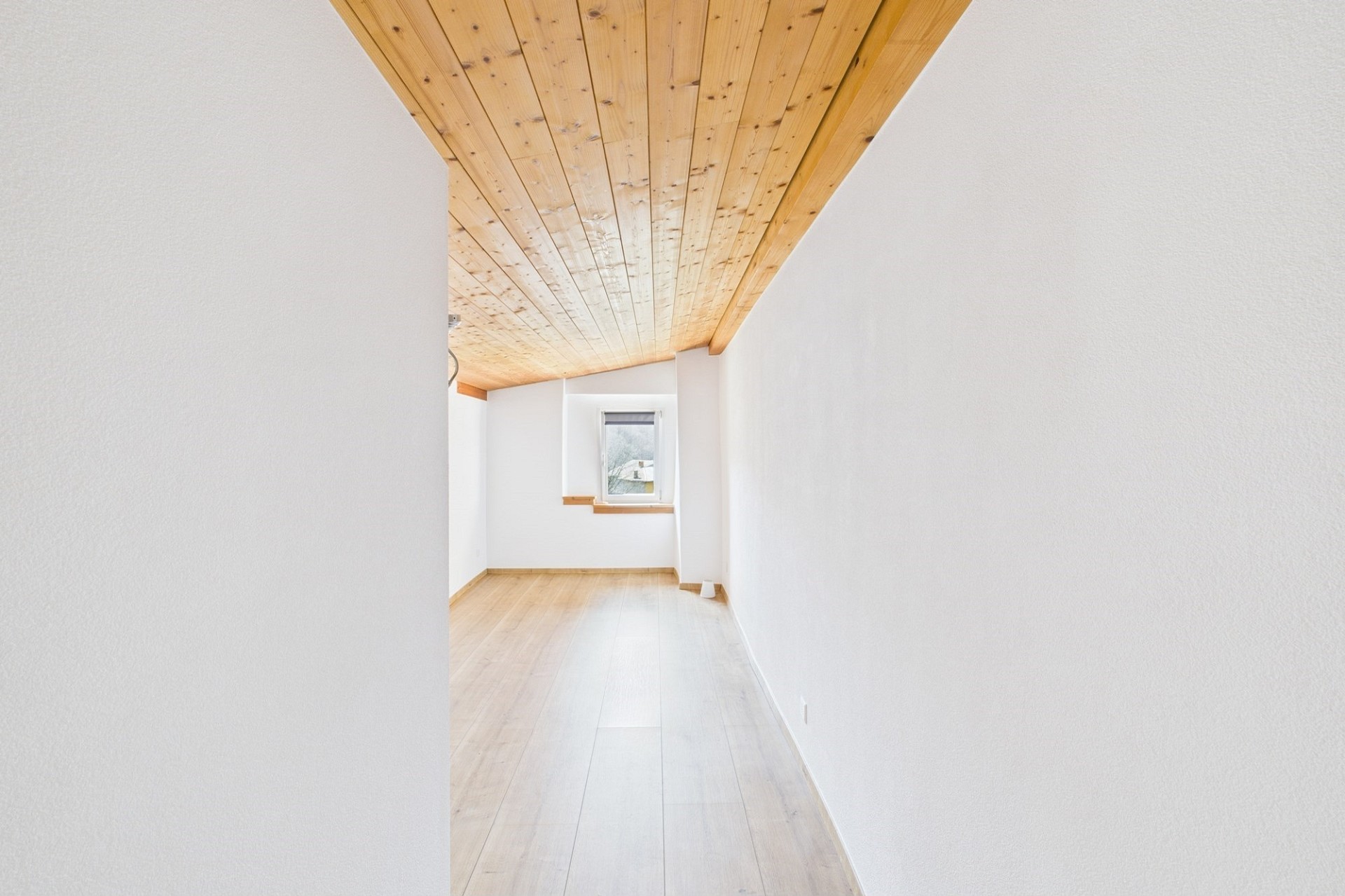 Ferienhaus mit modern-rustikalem Charme und Garten – Bogno