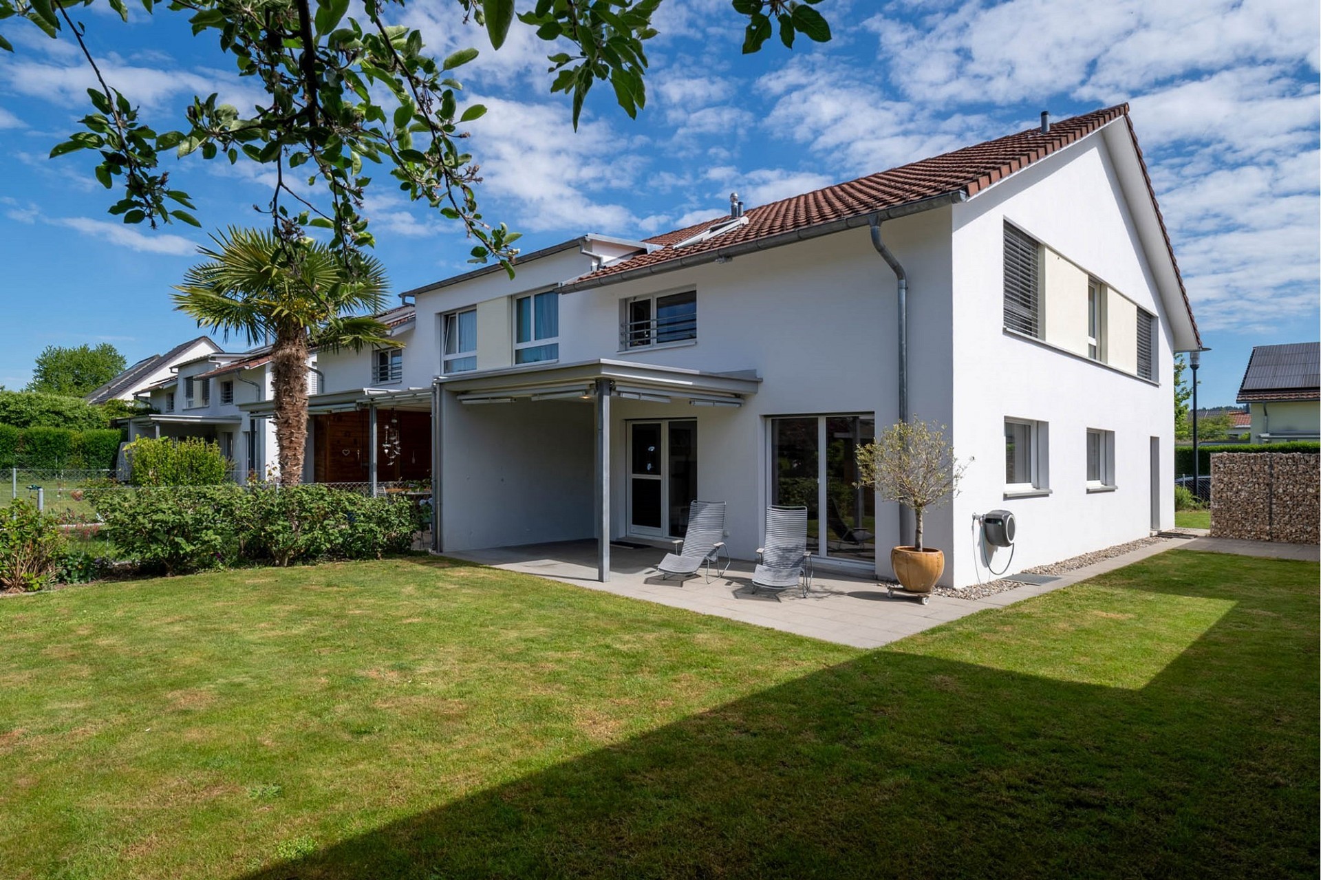 Freistehendes Einfamilienhaus mit Garten