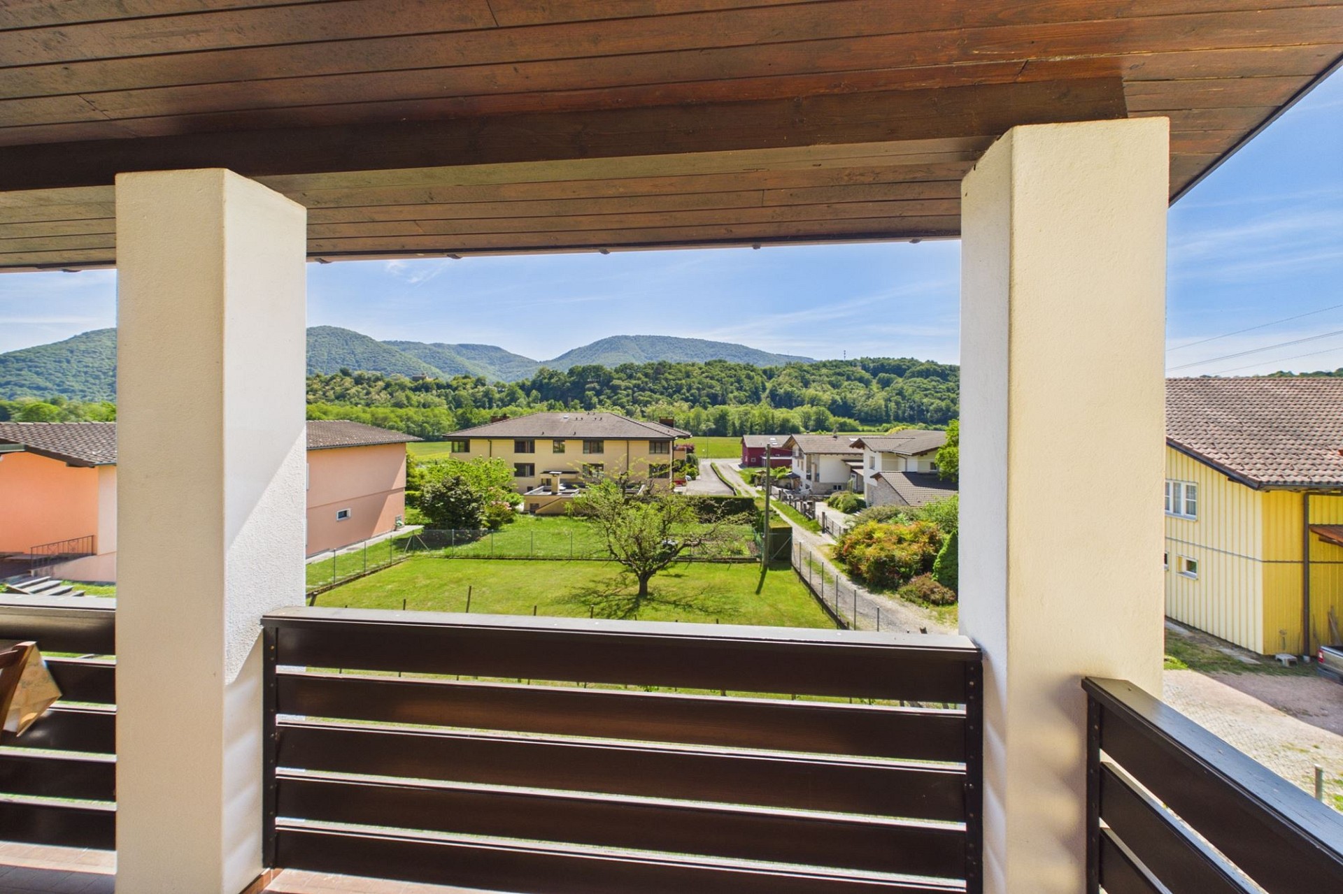 Balkon mit Bergblick