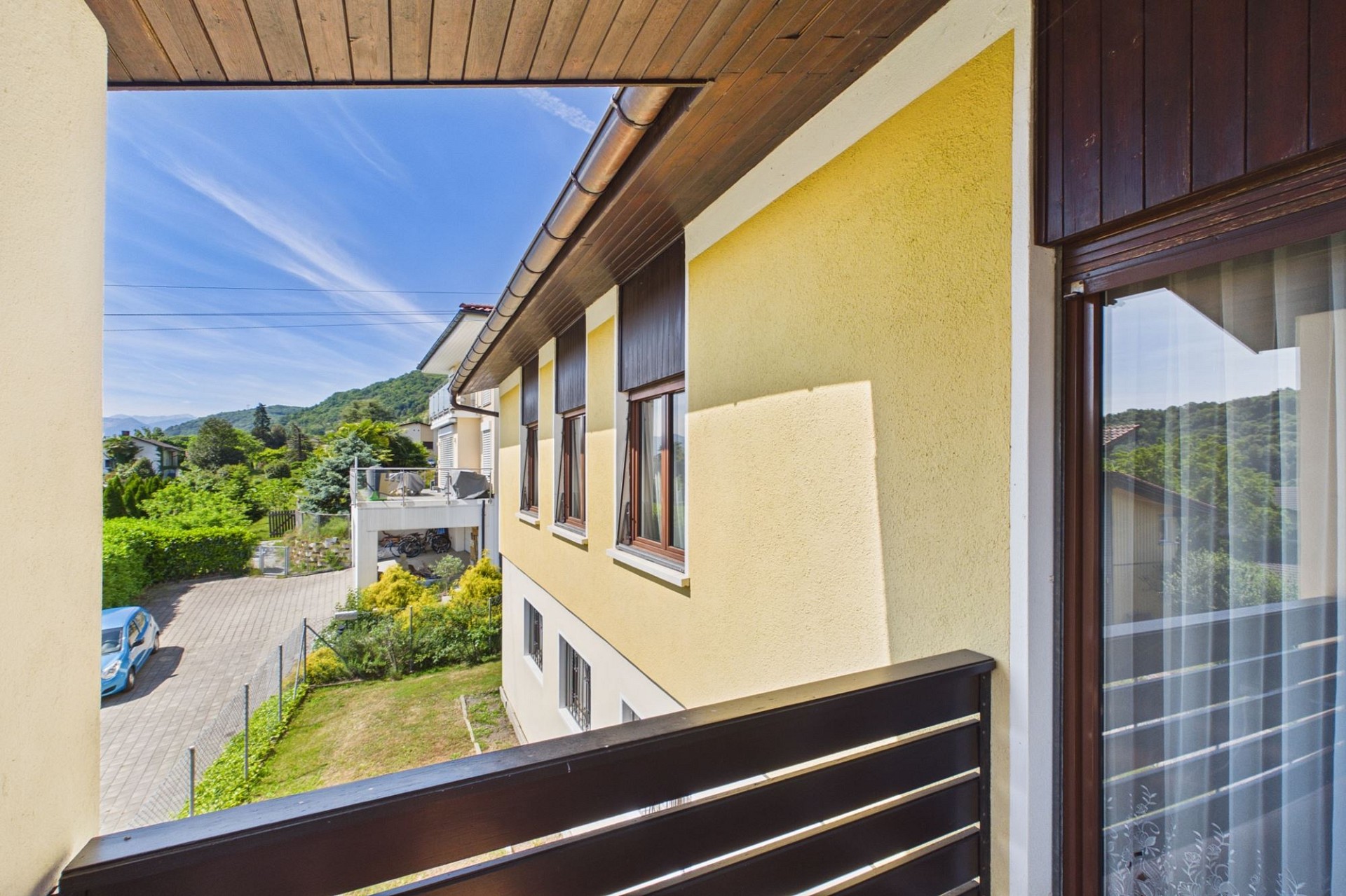 Balkon mit Bergblick