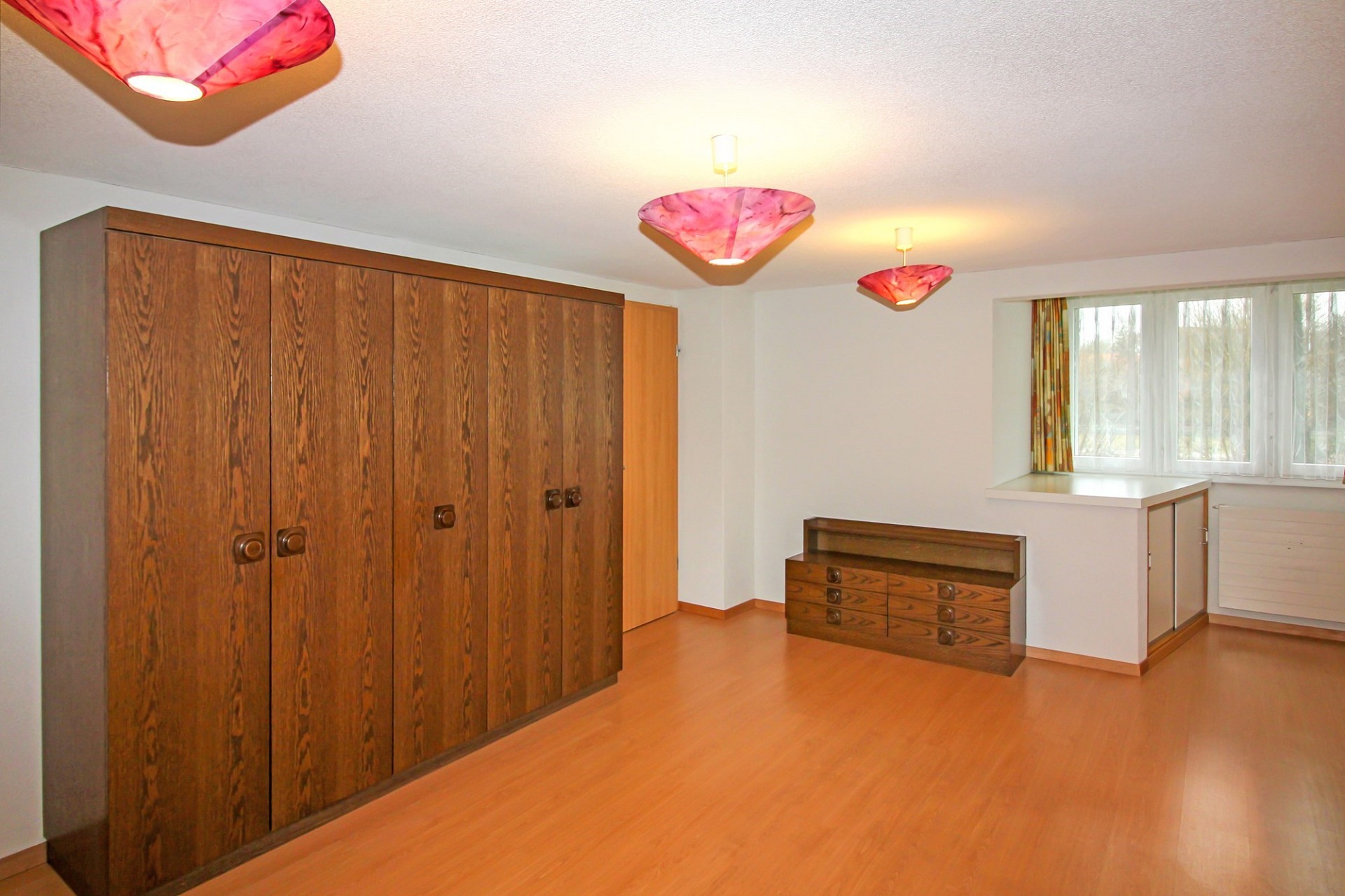 Schlafzimmer mit Einbauschrank