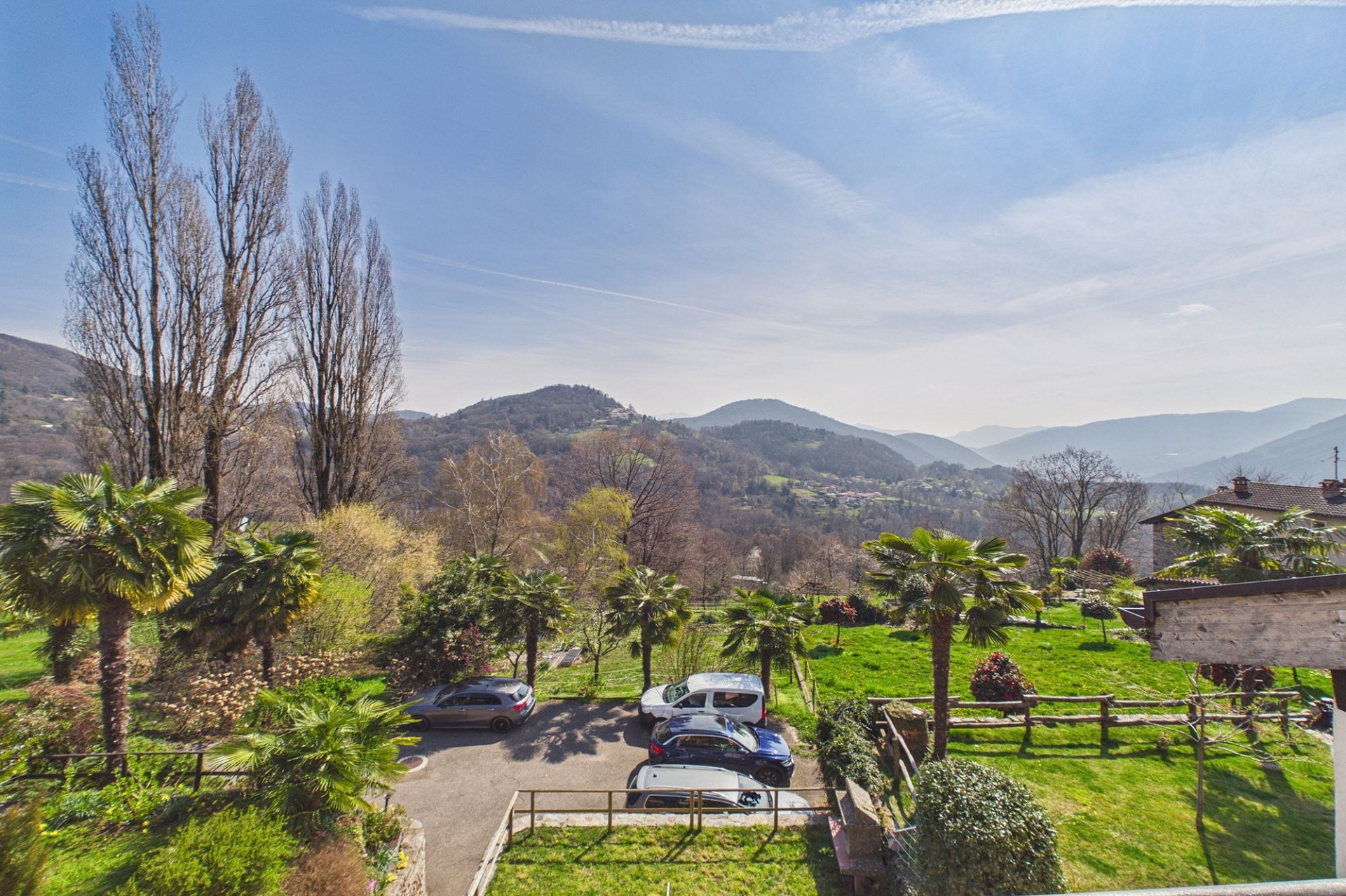 Panoramablick ins Tal
