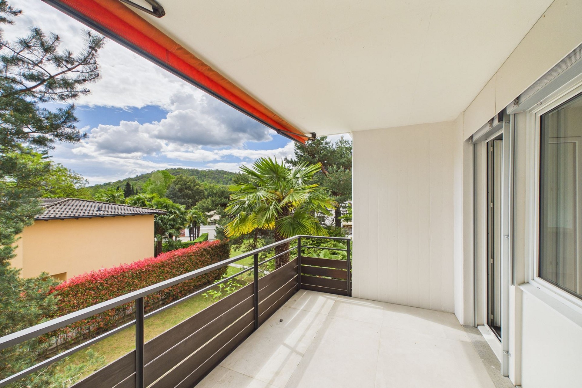 Balkon mit Blick ins Grüne