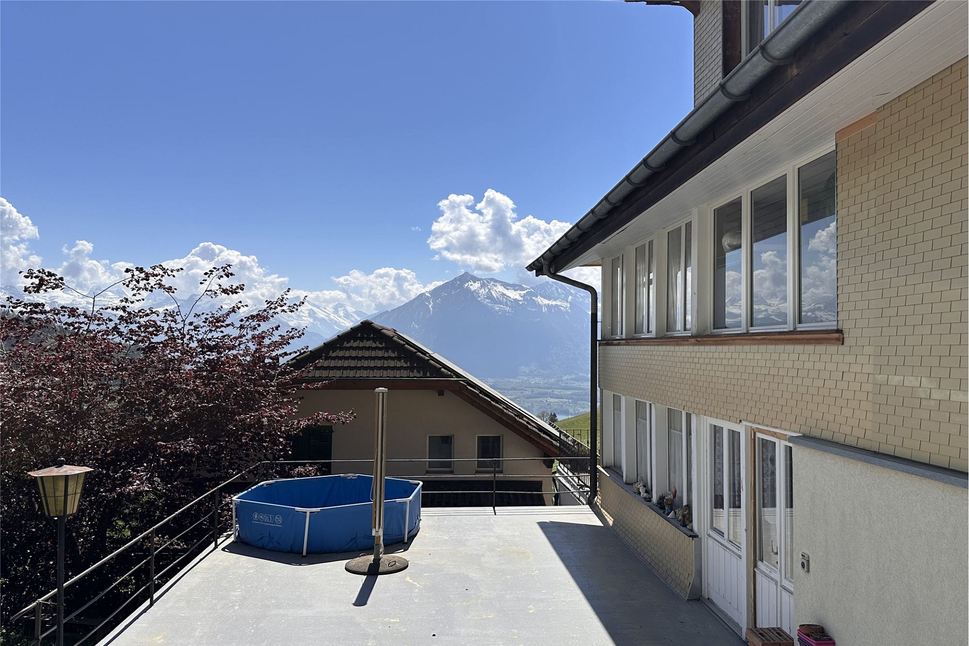 Terrasse mit Bergblick
