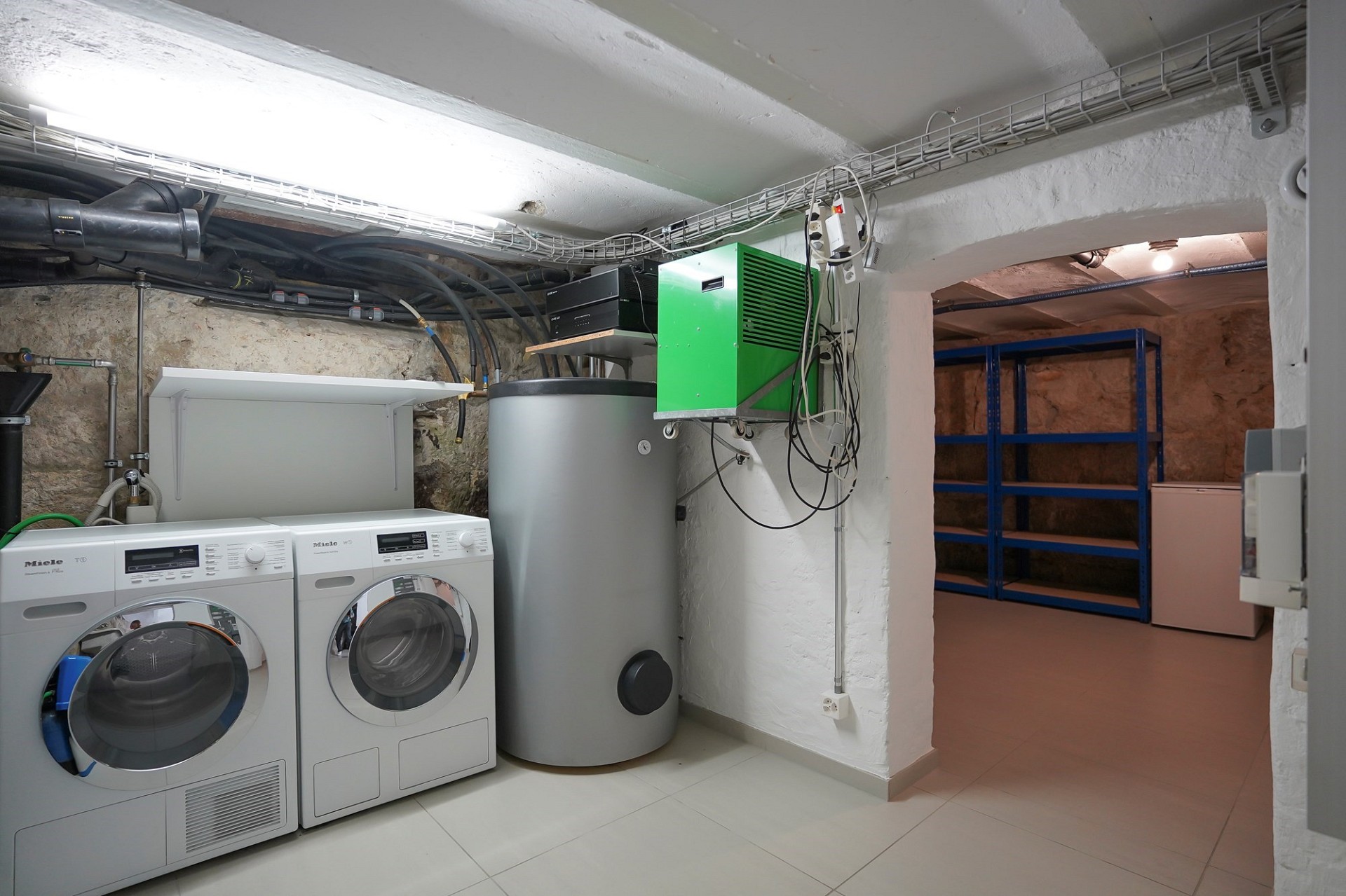 Hauswirtschaftsraum im Keller