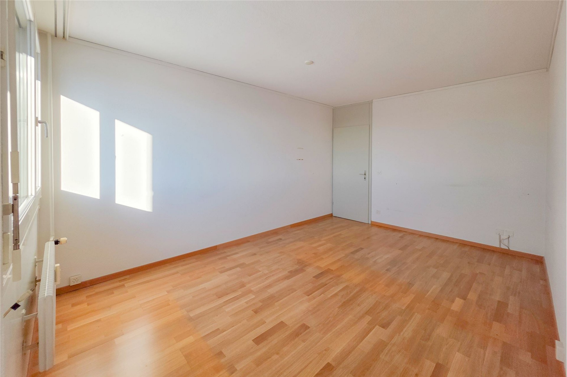 Heller leerer Wohnraum