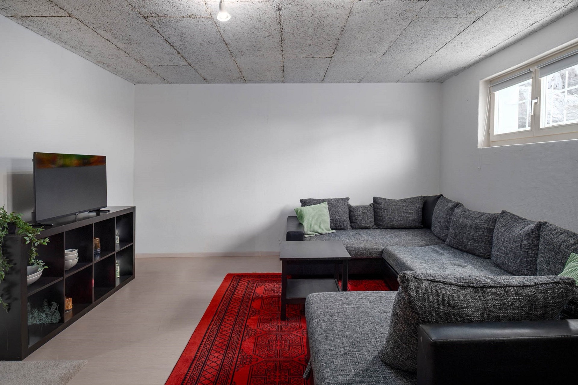 Wohnzimmer im Untergeschoss