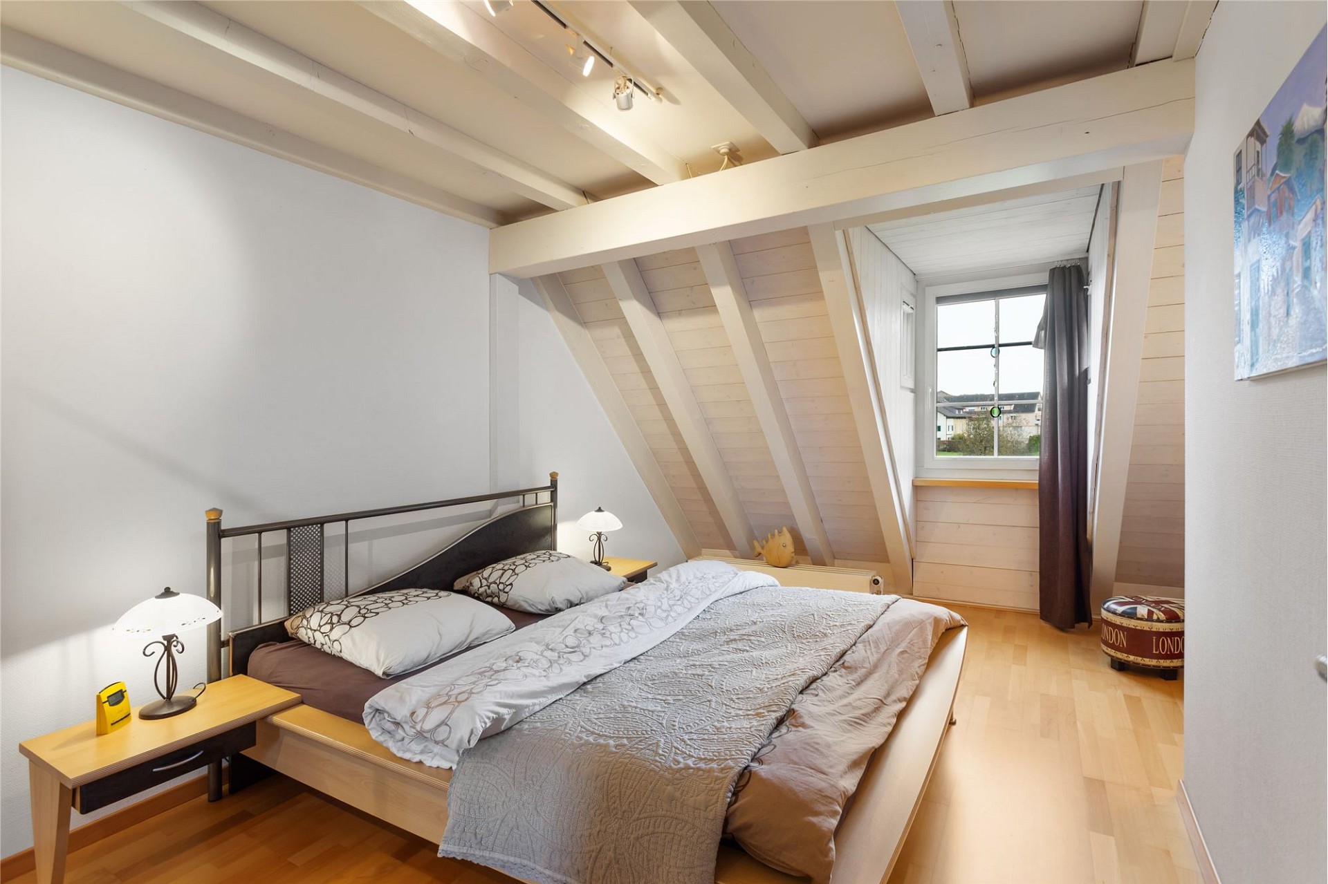 Gemütliches Dachgeschoss-Schlafzimmer