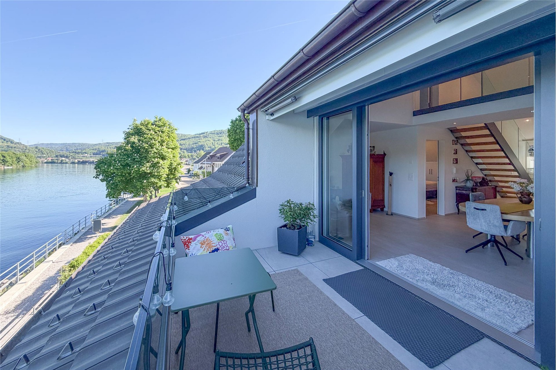 Balkon mit Seeblick