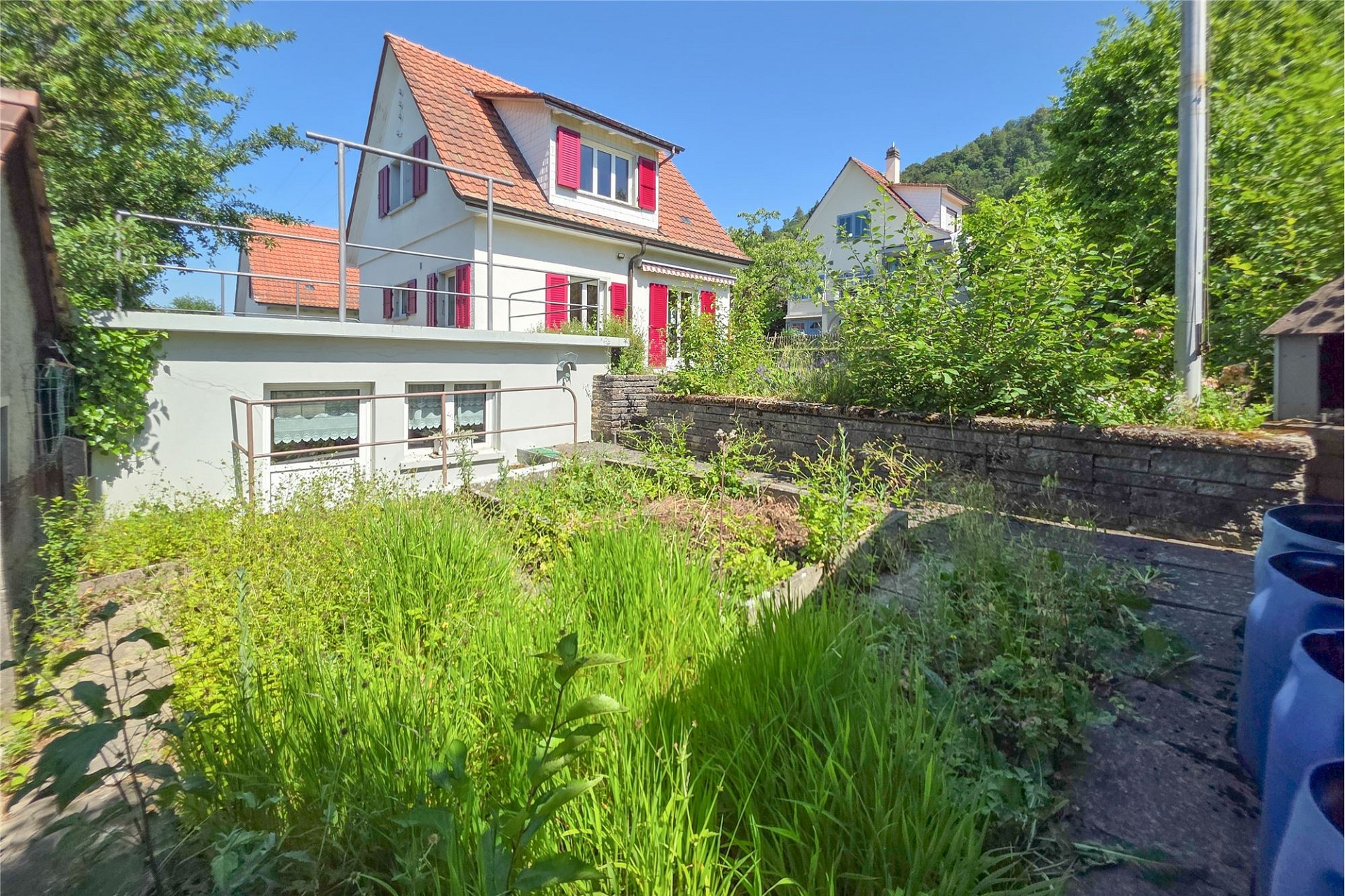 Haus mit Gartenansicht