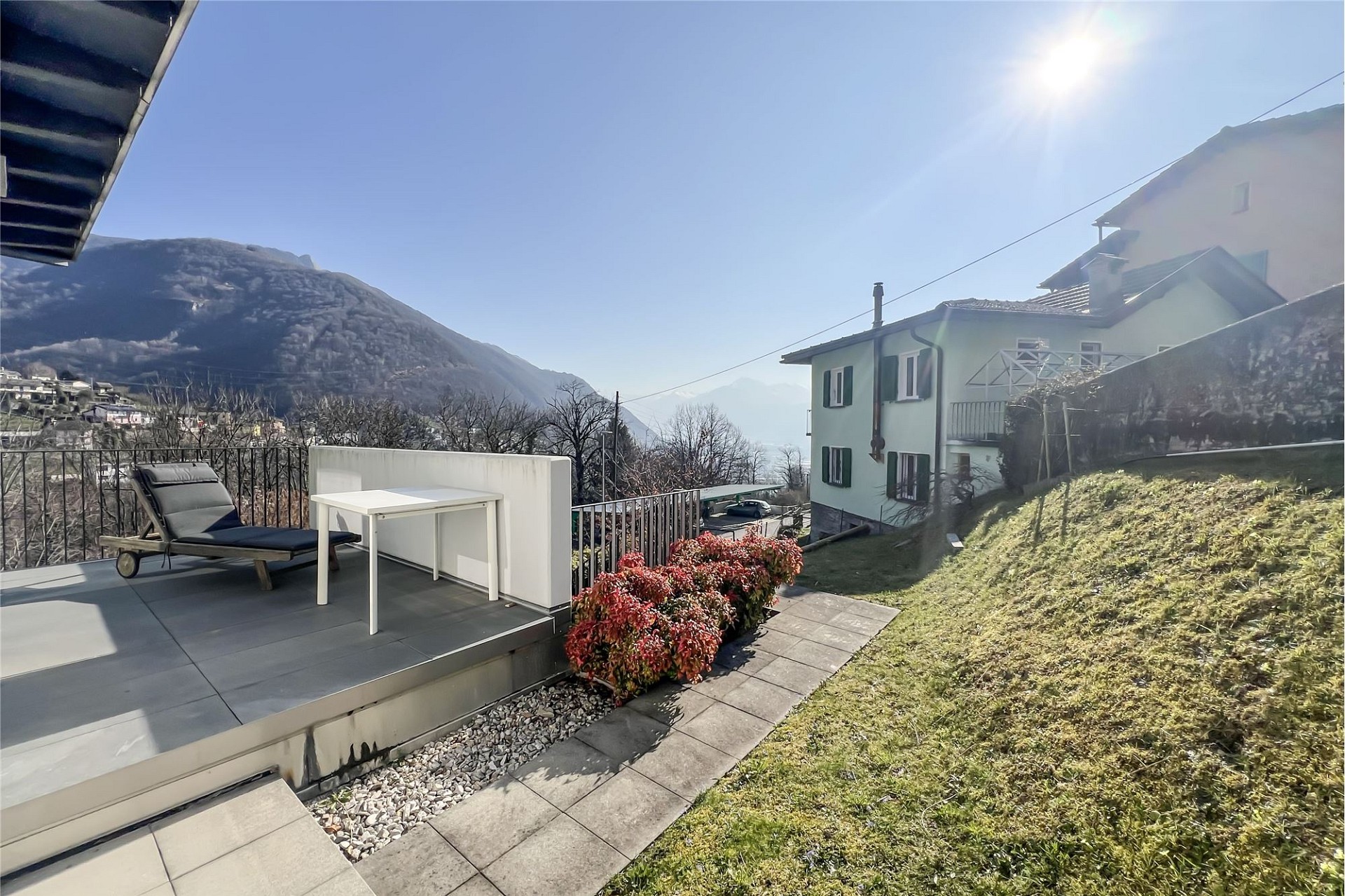 Terrasse mit Bergblick
