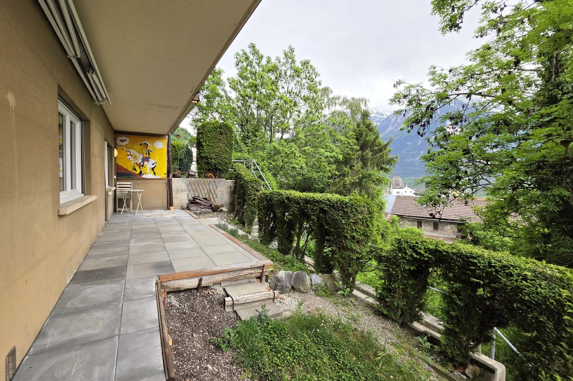 Terrasse mit Bergblick