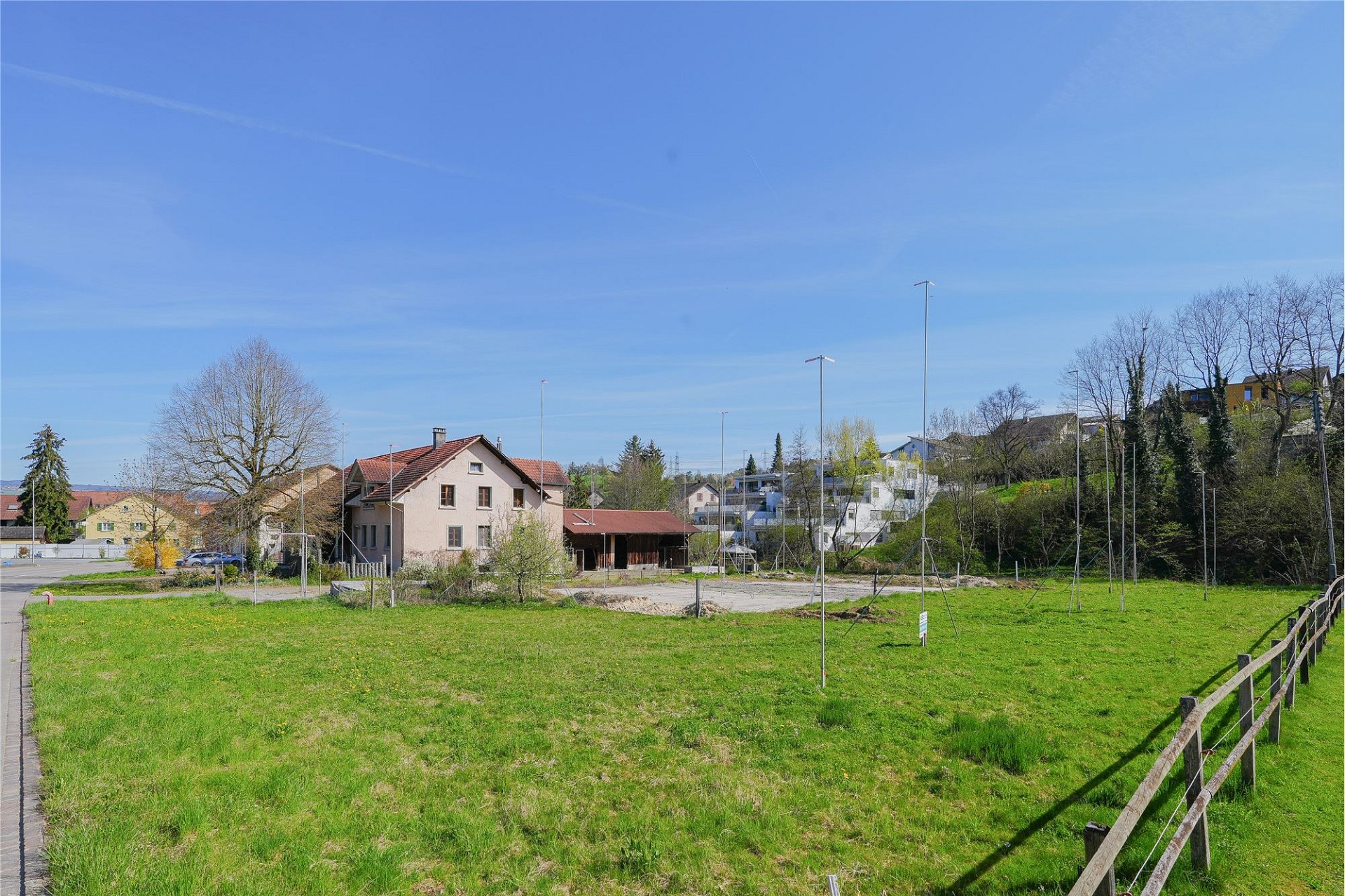 Freifläche mit Wohnumgebung