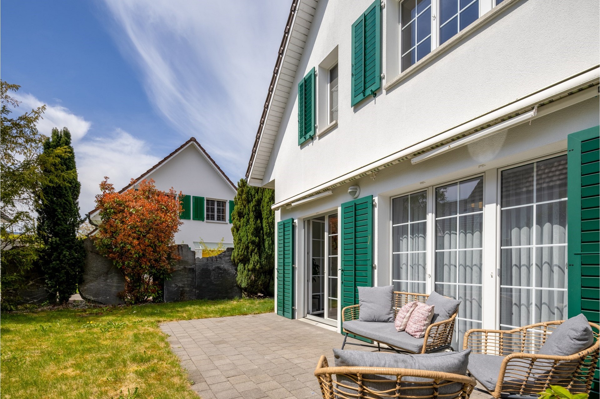 Haus mit Garten und Terrasse