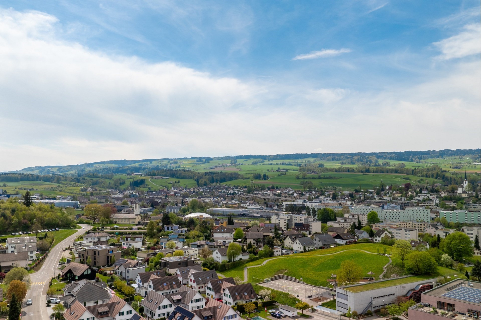 Stadt- und Landschaftspanorama