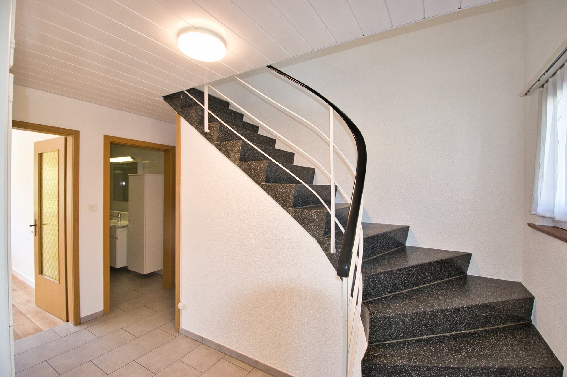 Treppenhaus im Eingangsbereich