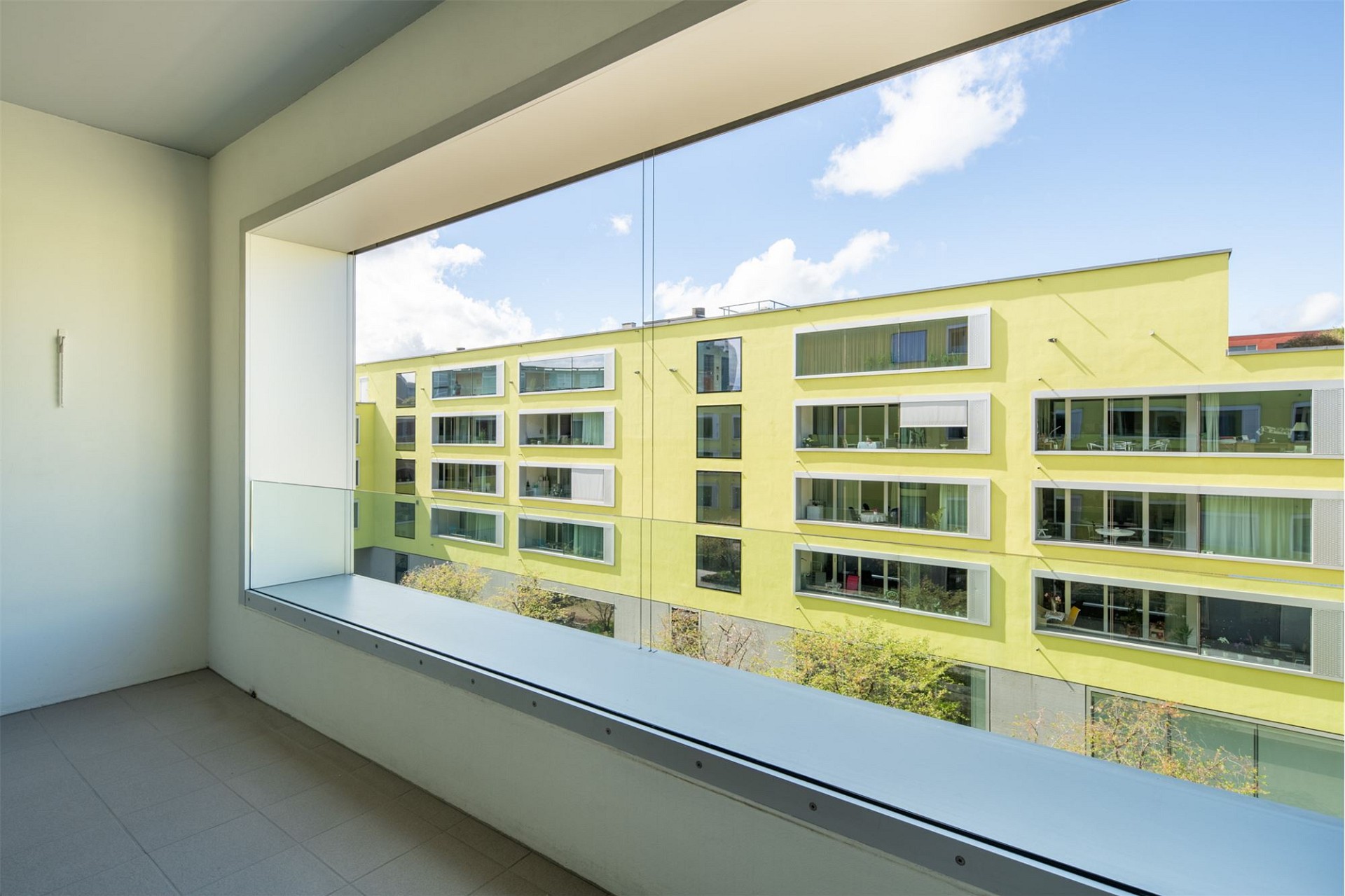 Balkon mit Stadtblick