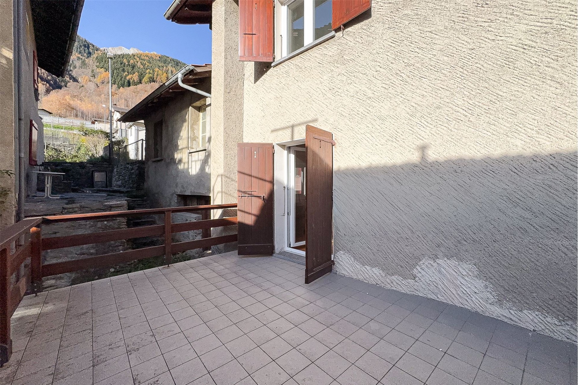 Balkon/Terrasse mit Bergblick