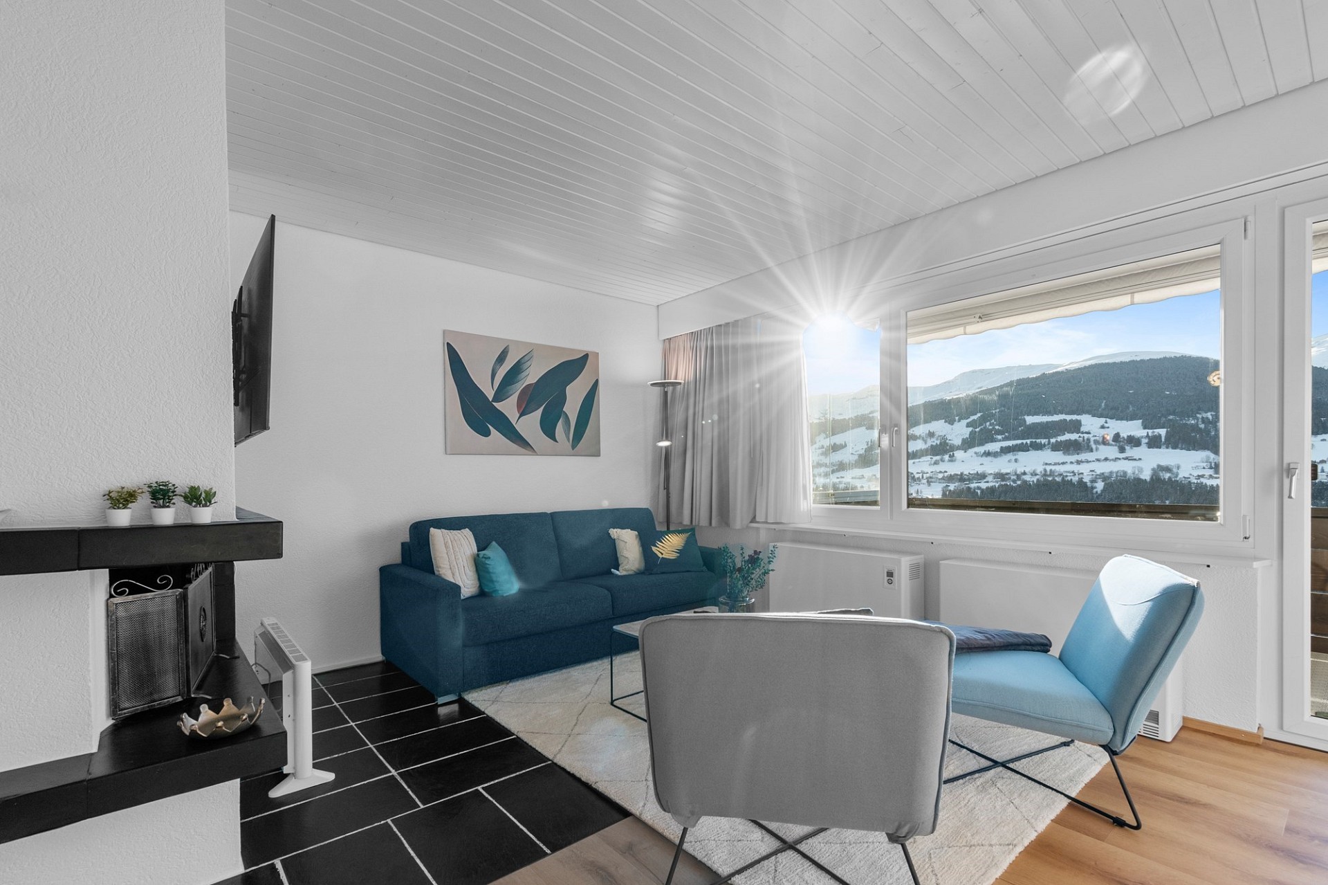 Wohnzimmer mit Bergblick