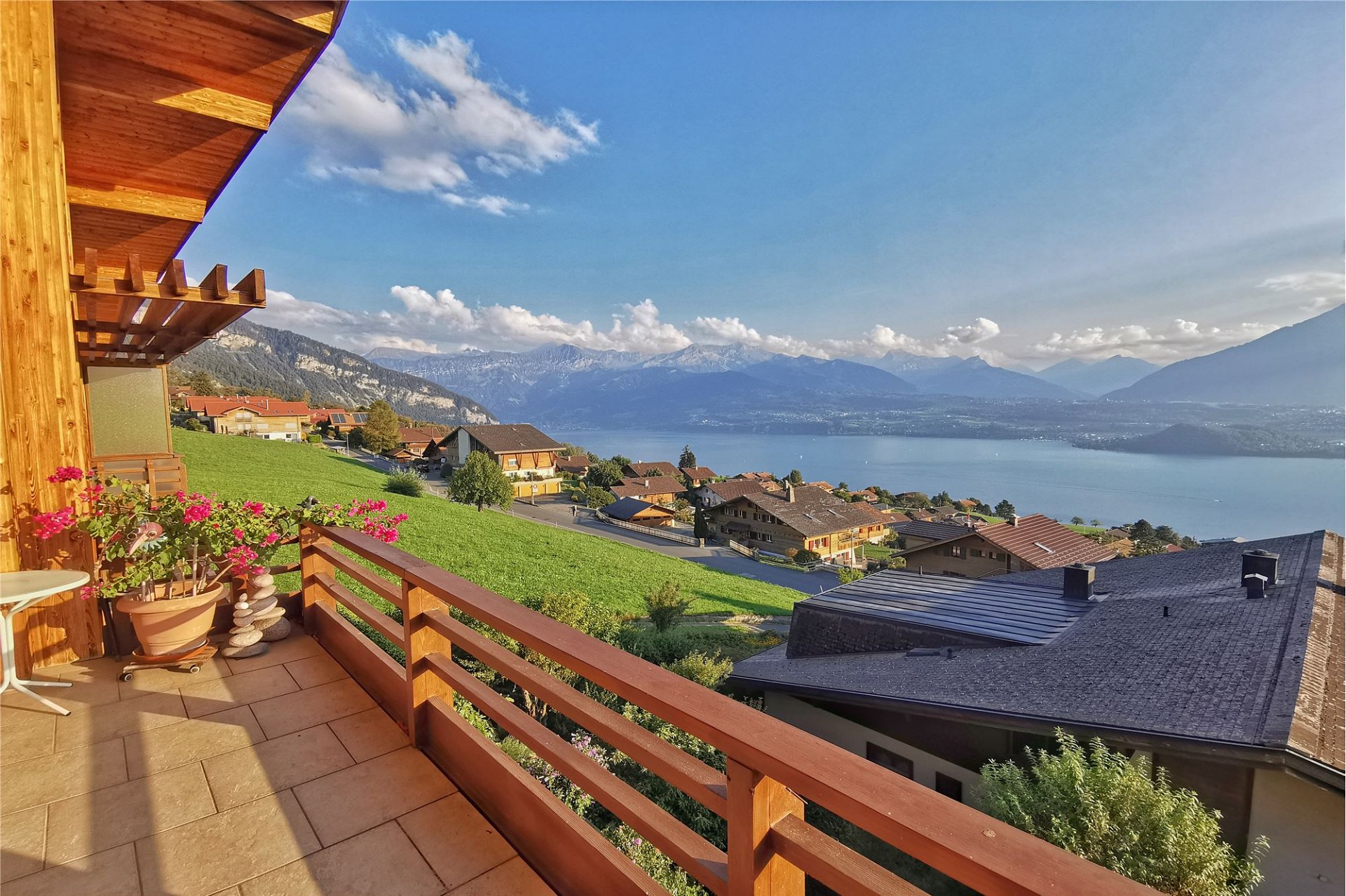 Balkon mit Seeblick