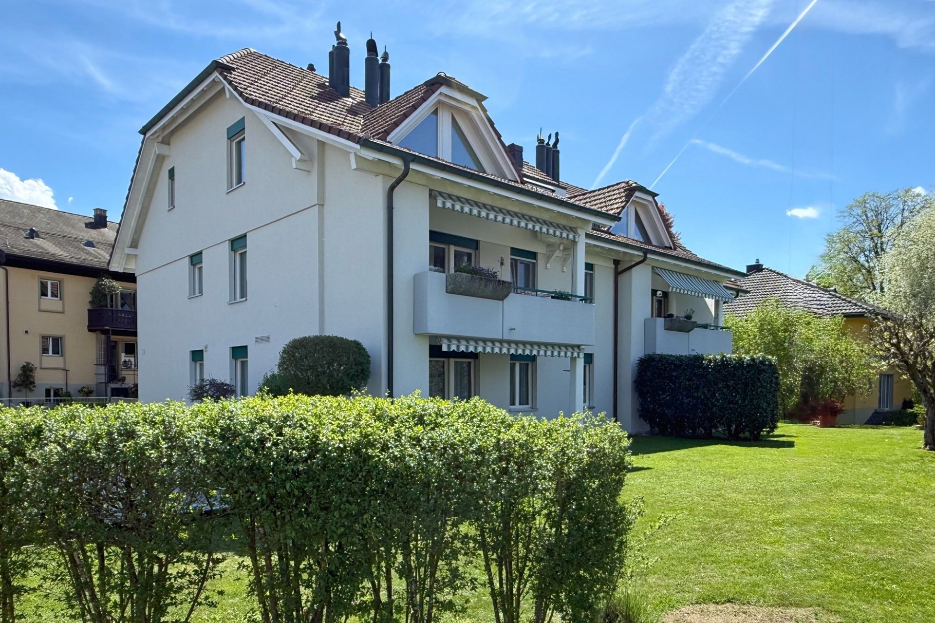 Mehrfamilienhaus mit Garten