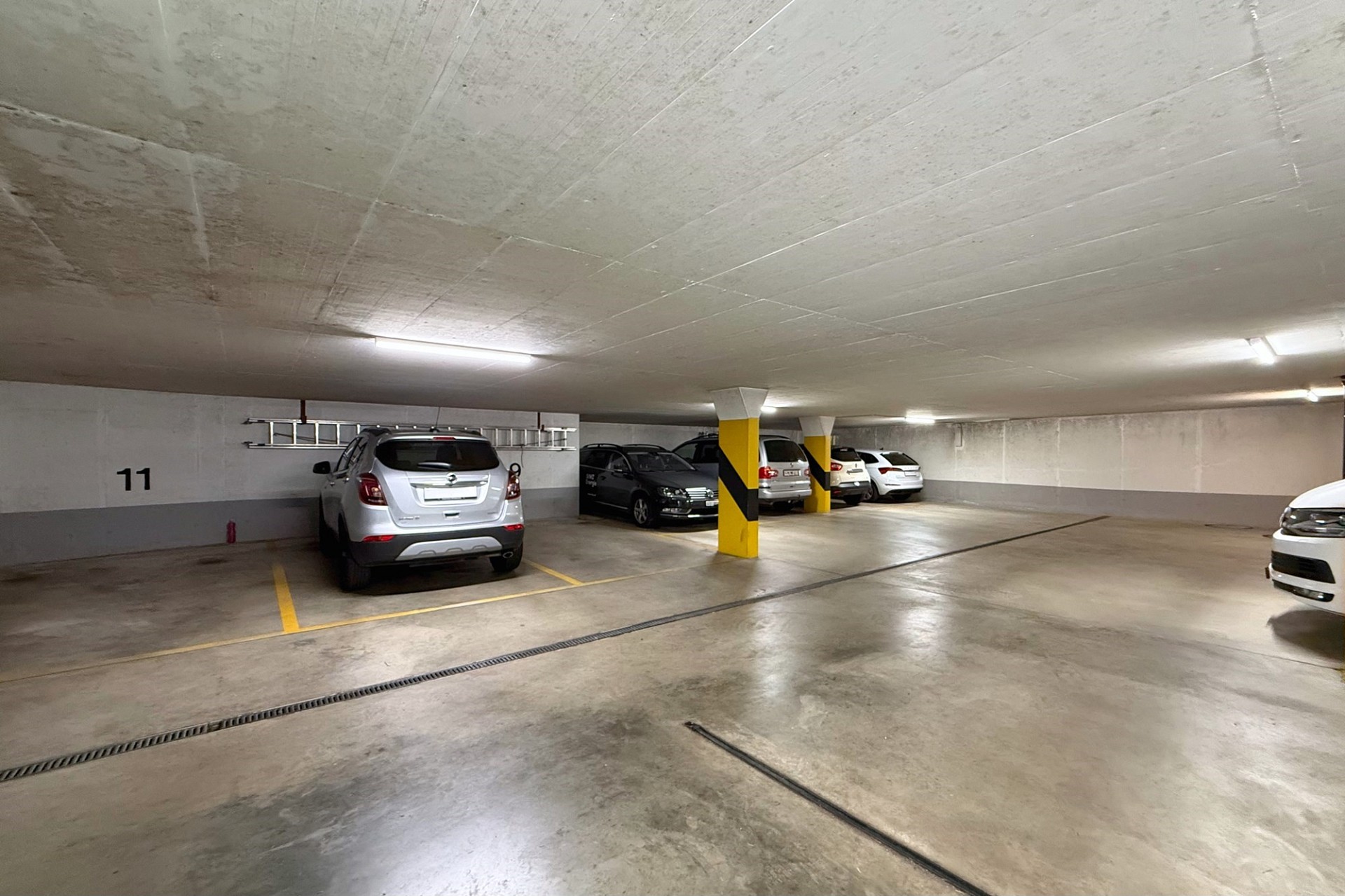 Tiefgaragenstellplätze