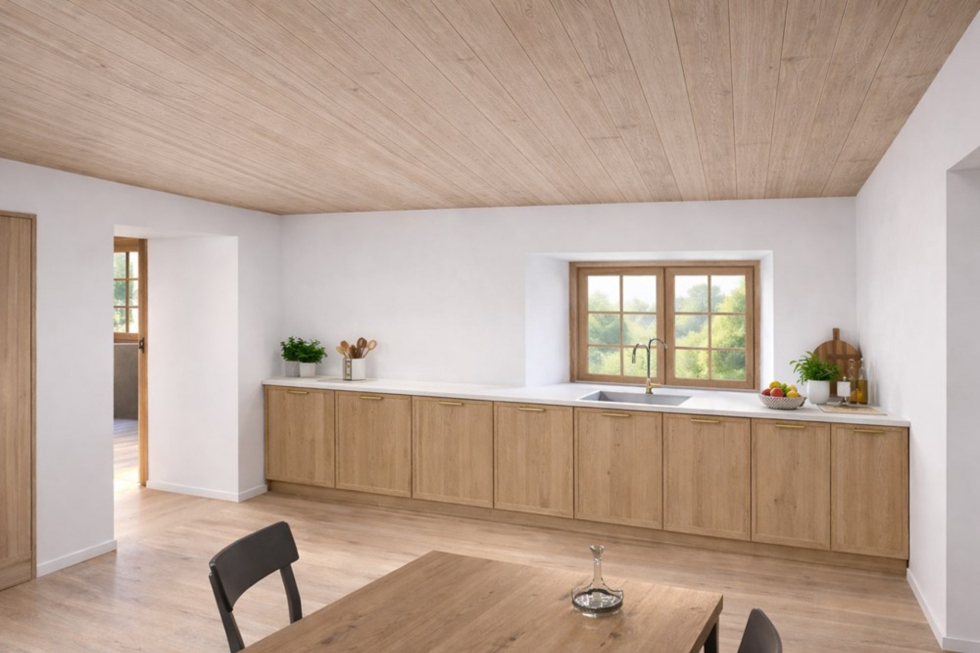 Helle Küche mit Holzfronten